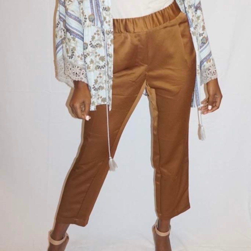 Ann Taylor LOFT Crop Pants with Pockets